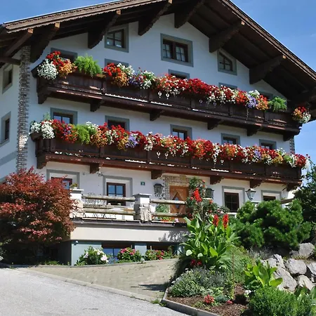 アパート Ferienheim Riedhof